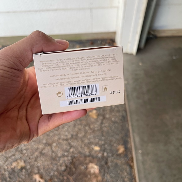 Burberry blush women’s perfume/cologne - Picture 2 of 2